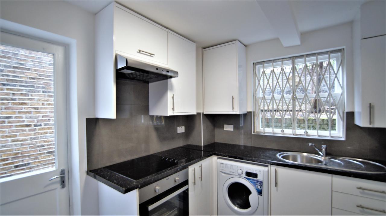 Ifield Road Apartments By Mayfair Stay London Exterior photo