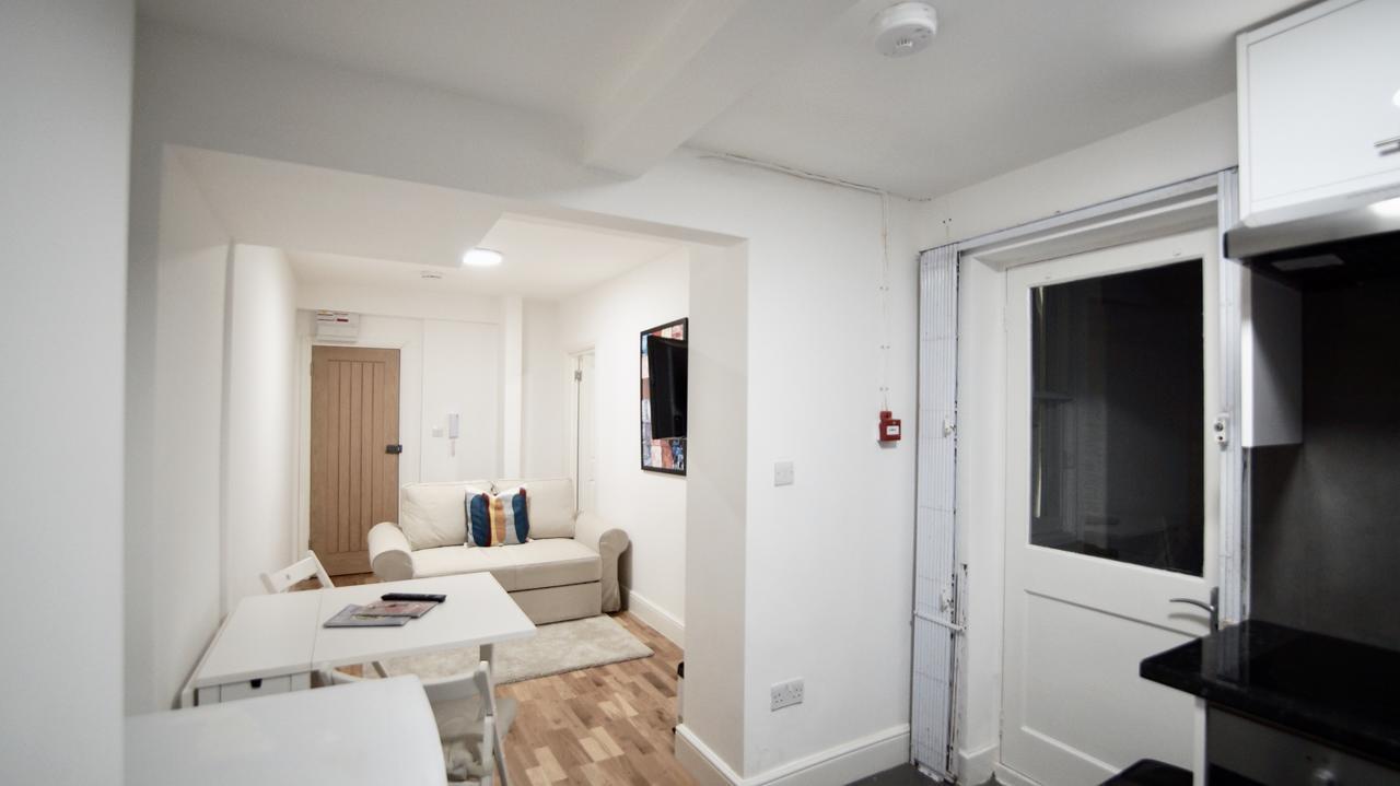 Ifield Road Apartments By Mayfair Stay London Exterior photo